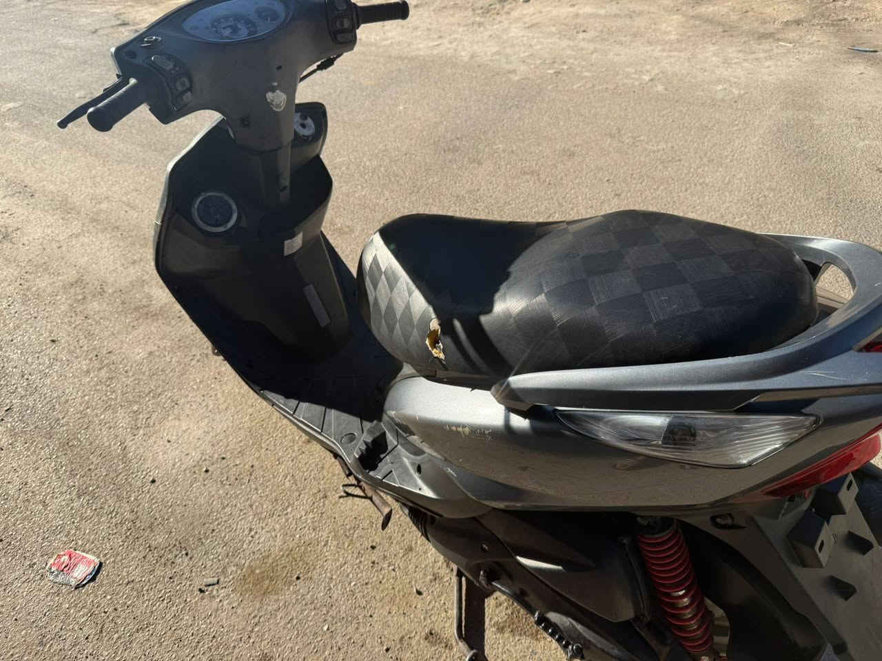 للبيع دراجه ثعلب 140 نظيفة كفراتها بلاديات وكهربائيات شغاله كامله جاهزة من كلشي شغل واطلع  سلف وهندر نگره جدد مكاني بغداد البياع اذا شراي تعال خاص او ☎️ ***********  (السعر 600)
