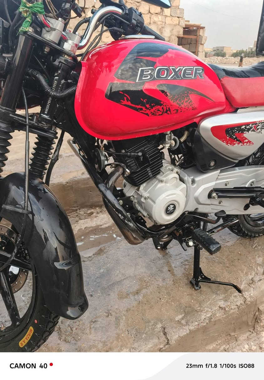 السلام عليكم دراجة بوكسر للبيع موديل 2023 مرقم بغداد دراجة خير من الله دراجة نضيفة سعر 2500 وبيهة مجال ***********
