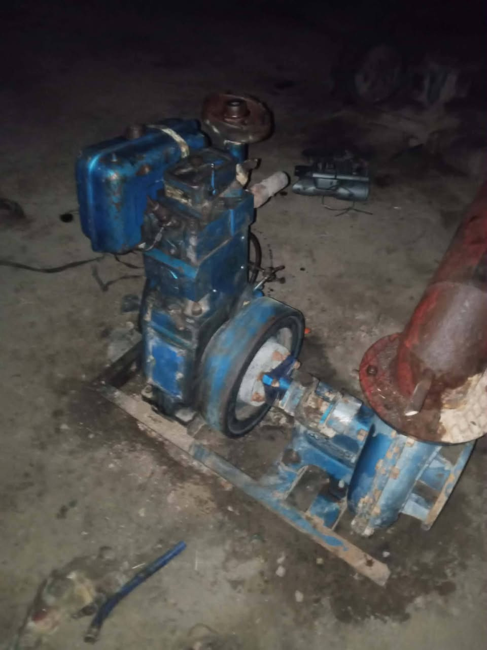 السلام عليكم ماطور للبيع ابو 10 النوعية توب لاند ابو الكف ماطور نضيف خنزيره مامفتوحه شرط الشغل بدون صونده المكان ناصرية قضاء قلعه سكر ب 400 وبيه مجال ***********
