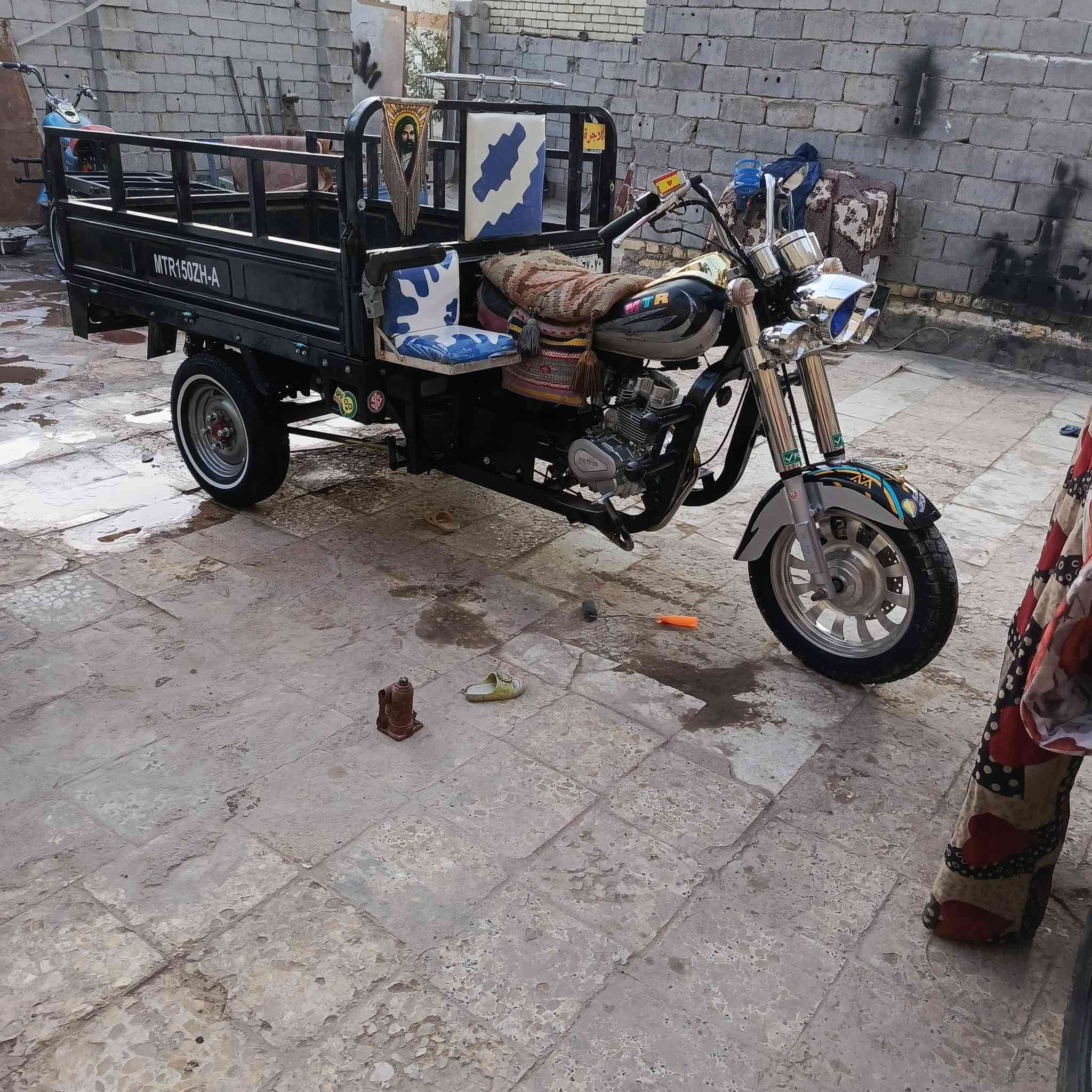 سلام عليكم شباب دراجه موديل 2013
رقم نكليزي بس بعدني مامستلم الوحات تعمير كله جديد اكسن 7 دراجه جاهزه برغي متذب عليه الشراي بي خير ويدلل راح اخلي رقم ***********
