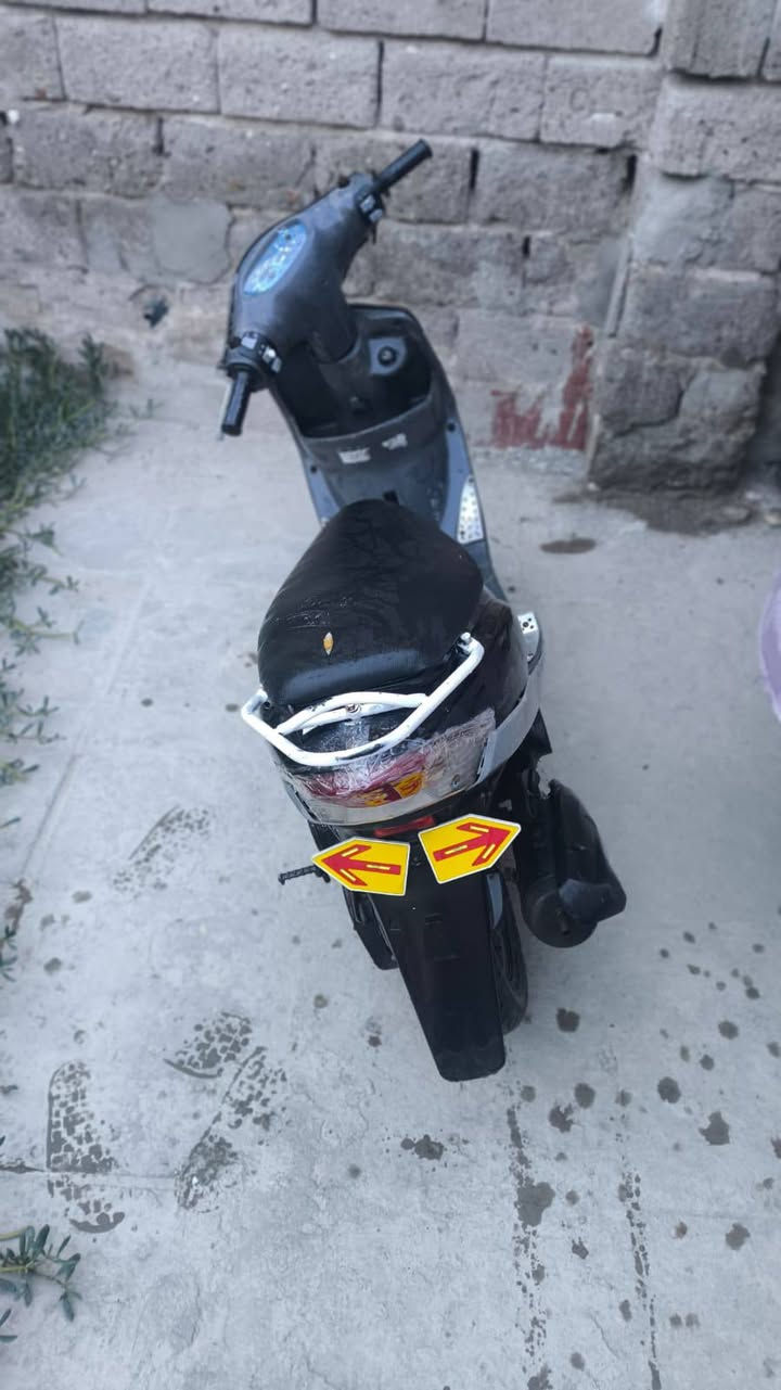 سلام عليكم من رخصت الدمن دراجه ماكس قجمه دراجه حلو معدل وتشك الكاع تجي تشوف بعينك سعر 750 قبل التفاوض+964 788 422 2027


**إذا كنت صاحب هذا الإعلان وتريد حذفه لأي سبب، رجاءا أرسل رسالة إلى الدعم الفني**