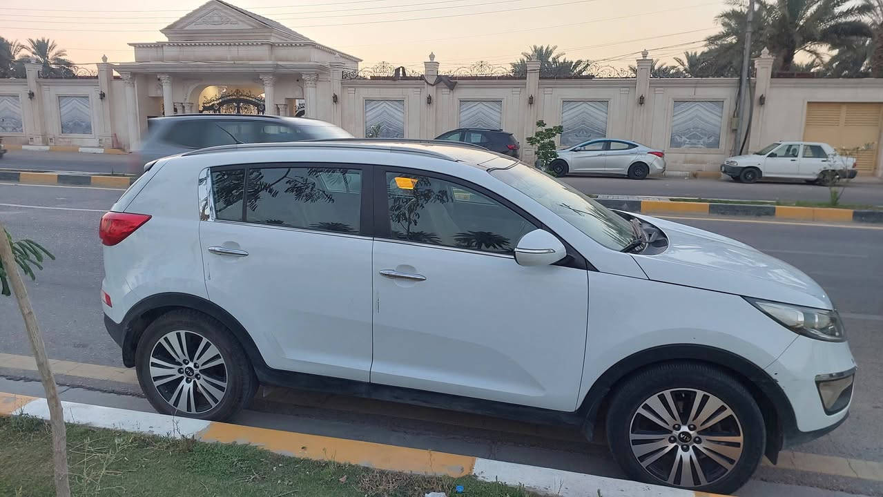 السلام عليكم 
 سبورتج ٢٠١٥ 
خليجي مكفولة
 بيها طخات بسيطة 
الي يحب يستفسر أكثر يتفضل خاص واهلا وسهلا  
سعرها ١٤٠


**إذا كنت صاحب هذا الإعلان وتريد حذفه لأي سبب، رجاءا أرسل رسالة إلى الدعم الفني**