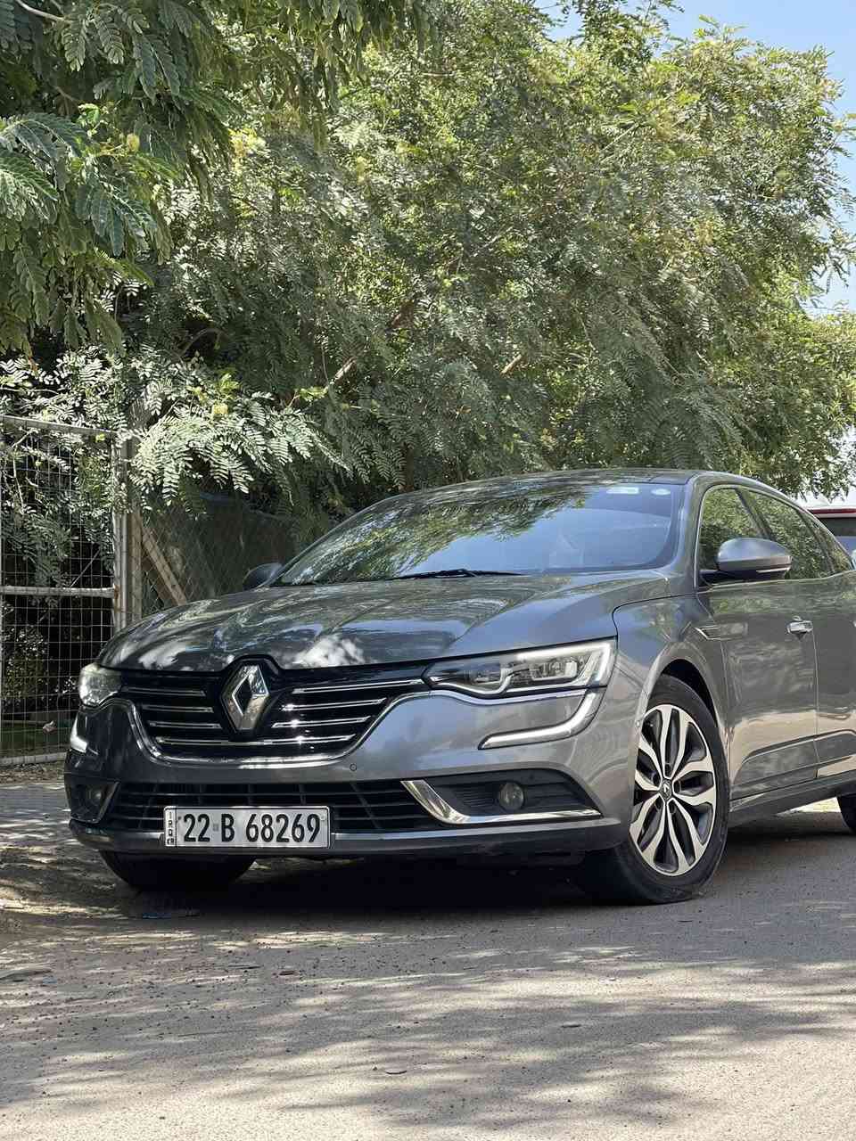 رينو تاليسمان 1/1 2018  
للبيع او مراوس مكاني أربيل حالياً 
132$ 
كلين سونار بالبوست موجود 
***********
