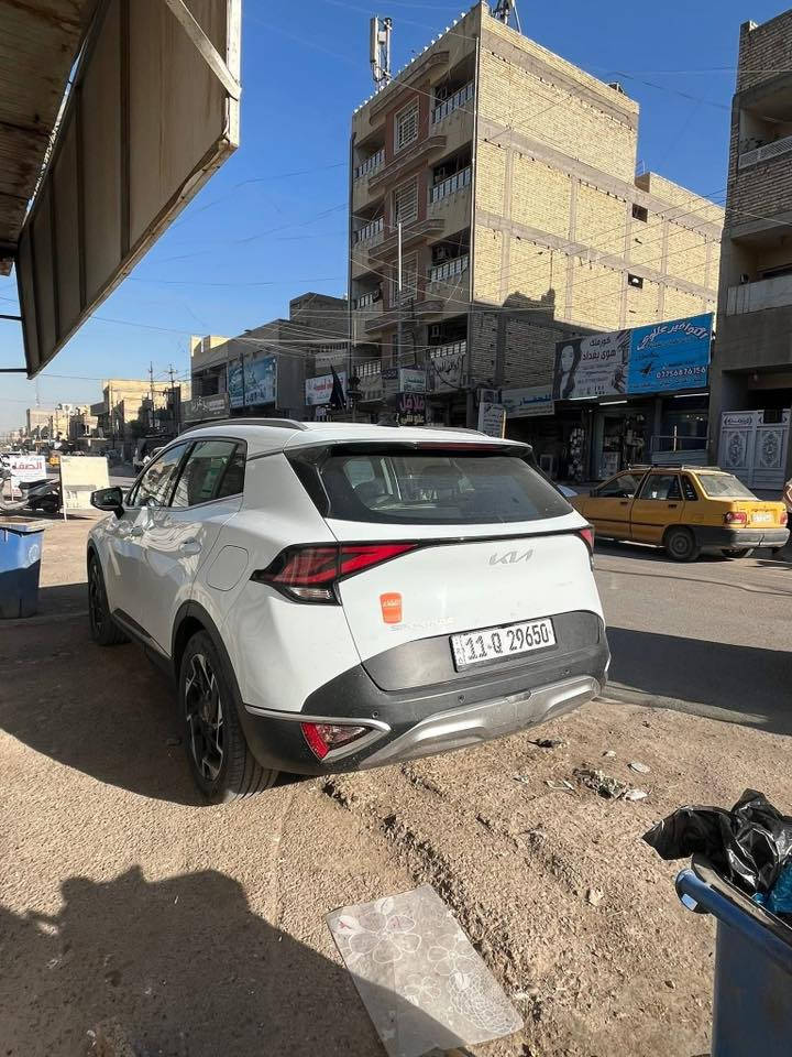 السلام عليكم كيا سبورتج موديل ٢٠٢٤مواصفات المعروفه سياره كفاله عامه رقم بغداد باسمي تحويل ثاني يوم ماعده رصعات لبل باب شرط سونار  سياره جديده بعدها عنواني بغداد السعر ٢٢٢ وبيها مجال بسيط الاتصال برقم ***********
