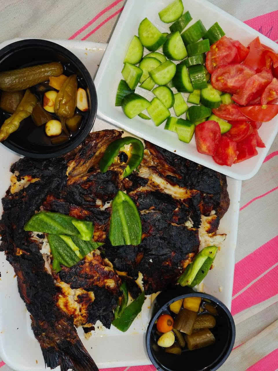 توفرت تفريزات رماضانيه  موجد  ليحب يحجز قبل وقت كلات توفر عنده لسحور ول فطور كبست دجاج دجاج شويه وتمن الاحمر وياه مقبلات سمج شوي دولمة برياني جميع مروكات توفر كلا ت هم لسحور كبت تمن وكبت برغل وكباب بورك وسمبوسه صاج ريزو كلشي موجد لحجز قبل وقت كون ولاسعار منسبه كلش


**إذا كنت صاحب هذا الإعلان وتريد حذفه لأي سبب، رجاءا أرسل رسالة إلى الدعم الفني**