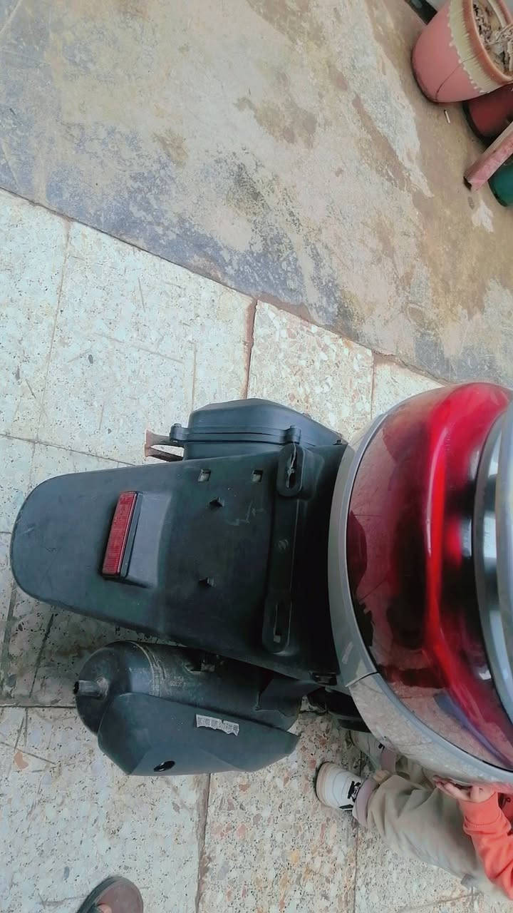 سلام عليكم شباب بريز البيع مال ربمه مختمة كامل كهربايات كلها شغلة باتري بلادي مالها تشغيلها سلف وهندر وشغلها خير من الله تجي جيب فيتر وياك تفحص وتاخذها  (مكاني الدورة هاتف *********** بي وتساب هم سعرها ( 950) وآلشراي يدلل
