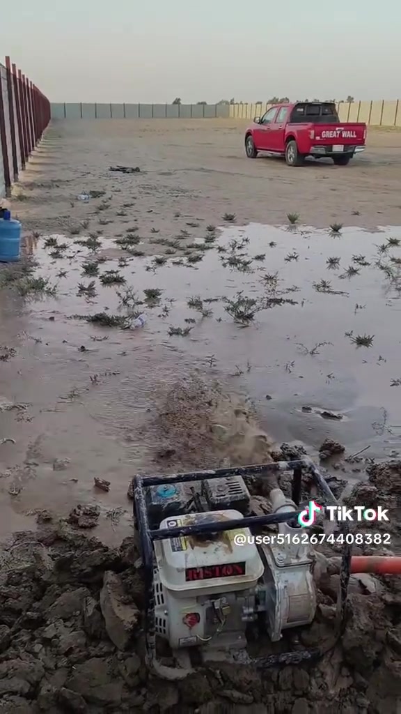 حفر ابار يدويه و تجفيف المنهولات وتعبيرات الشوارع ***********
