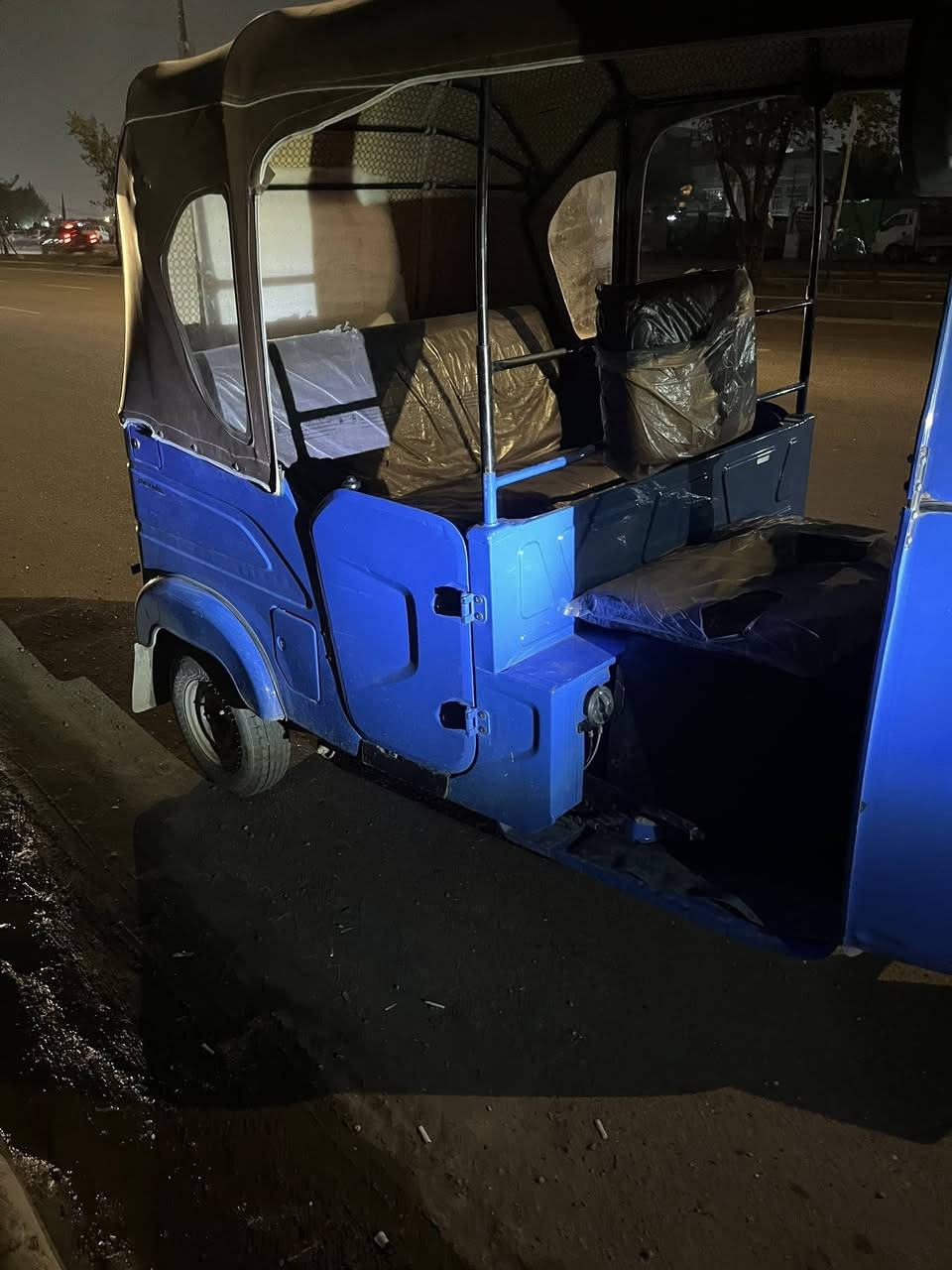 سلام عليكم شباب تكتك البيع كفاله تكتك خير من الله الرقم الهاتف***********
العنوان بغداد البلديات
