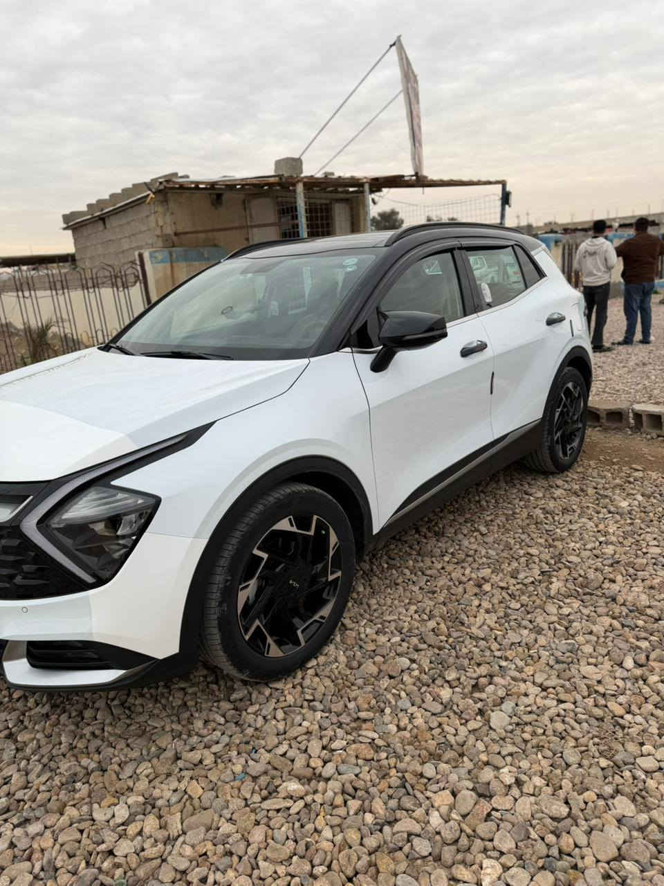 سلام عليكم عندي سبورتج فول فول فئه خاصهةجدا 
 2025 باسمي 
جديده. كفاله بيه اصبع بارد بس بسيط ماشيه17 الف بس 
 رقم هاتف ***********
 واتساب
