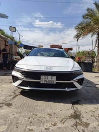 للبيع هيونداي إلنترا Sel 2025 🚗 حادث خلفي خفيف موضح بدون ايرباك او شوا...