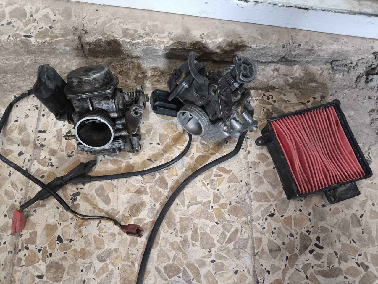 السلام عليكم متاح كابريتات حاويه اصلي تفحص وتاخذها مع ويل كامل كله حاويه مال كامكو السعر الكلي 70 مكان نجف رضويه ***********

