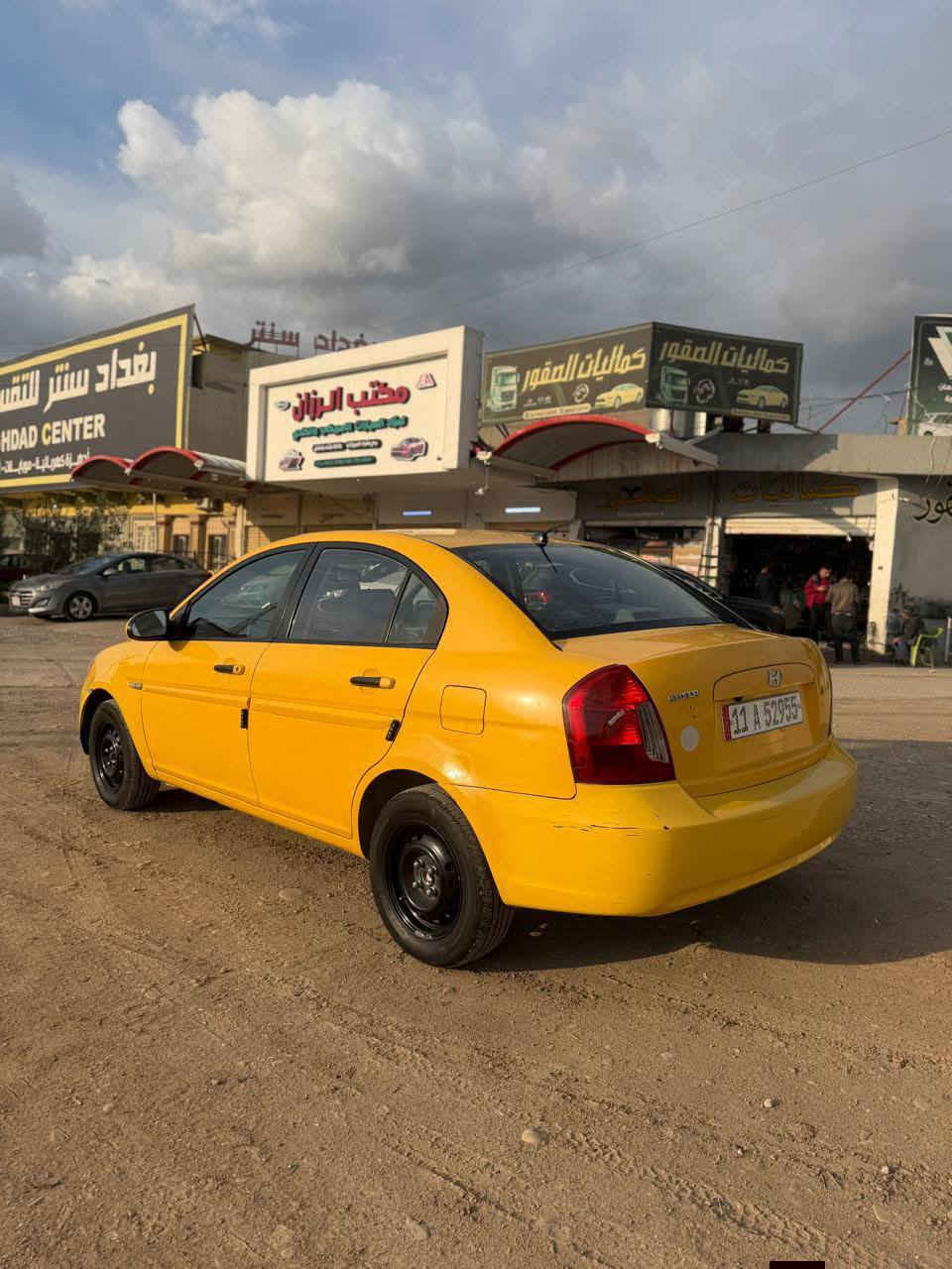 السلام عليكم 
اكسنت 
وارد امريكي 
موديل 2008
رقم بغداد الدولي 
محرك وكير شرط 
محرك 16 دوش 
هيئه وغرامات صفر 
سياره ضررها جاملغ وبوند بدون دواخل شرط  
شرط التحويل  والوكالة 
السعر 88$ وبيها مجال 
🛑ملاحظه مهمه
 يرجى الاتصال من  الساعه 9 صباحأ إلى الساعه 9 مساء
#العنوان موصل الجديده شارع بغداد مجاور سنتر بغداد
#مكتب ال رزان للسيارت
***********
***********
