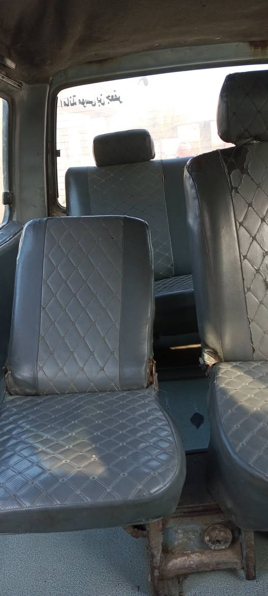 كشنات ستاركس وكشنات كيا بستا للبيع وباب جهة السائق بلادي وباب سلايت وصندوق ، جنطة ، بستا وجام بستا واكسل بستا ودركة ستيرن ودرع امامي للبيع ***********
