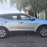 للبيع سنتافي امريكي داخله كلين 2016 محرك 4 GDI السياره مكفوله من كلشي ...