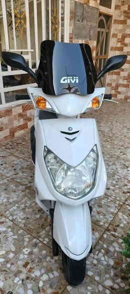 سلام عليكم..... 

دراجة سكنس فحل نوزل خطين ياماهي ياباني رمبة برغي 🔩 واحد مامفتوح بيهة 

الدهن وكالة موتل الاصلي الاحمر
تجي وبعينك تشوف الدهن والبانزين 
يشهد الله علية تاخذهة وانت مغمض دراجة مامتعوبة مشمورة 

البانزين محسن.... السعر مليون و٨٠٠ الف 
كلشي موجود بالسوك حتى ب٥٠٠ الف اكوا وكلمن ونضافتة 

***********
