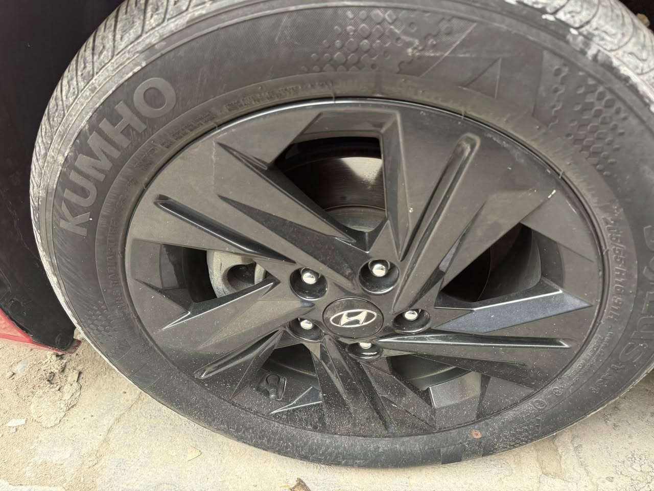 السلام عليكم تخم تاير اصلي شركه كومهو قياس 205/55/16. نظيفات الي يحب يدخل خاص مكاني بغداد


**إذا كنت صاحب هذا الإعلان وتريد حذفه لأي سبب، رجاءا أرسل رسالة إلى الدعم الفني**