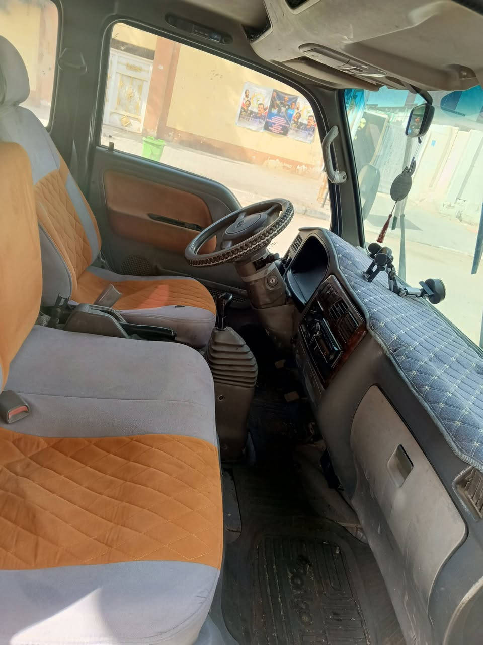 السلام عليكم
كيا بنگو أم عيون
رقم بصرة تحويل ثاني يوم 
مكفولة مكينة وگير واكسل وشاصي ورقم شاصي 
حدادية بالجيس 
كهربائيات كلهة شغالة
العنوان: البصرة 
الرقم:***********
السعر: 65
