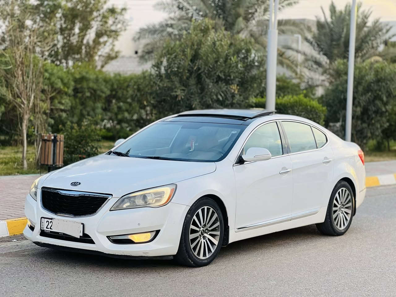 السلام عليكم…اعتذر عن الاقساط والوعده..
للبيع بسعر مناسب جداً 114…
كيا كادنزا 2011 خليجي لون ابيض رقم أربيل دولي سنويه جديده لغايه 2030 هزه جديده…سياره خير من الله..حيل حلوه وأحلى من الصور فول مواصفات 1/1
محرك 6 سلندر مامفتوح شرط
كير مامفتوح شرط
بانوراما 
ويل كروم 
داخل لونين 
كشانه كهرباء 
أشاره ترحيب 
لد بالايت 
لد بالبك
تبريد قطعتين وبعد بيها هواي مواصفات 
معروفه مايحتاج اذكرها…
سياره مكفوله كفاله عامه عدى شبر صبغ بالجاملغ فقط والباقي مكفول…
السعر 114 وبيها مجال
مكاني صلاح الدين تكريت 
للاستفسار ***********
