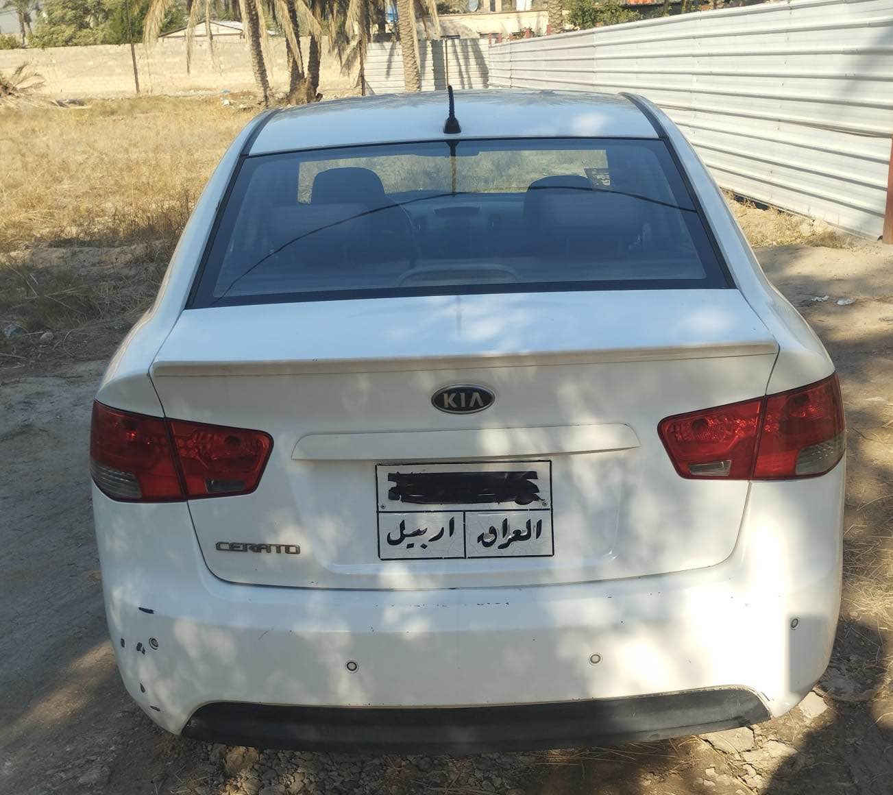 السلام عليكم كيا سيراتو 2012 محرك 1600 
بيها 4 قطع صبغ بدون دواخل 
رايدها ب90 وبيها مجال 
مكاني بغداد الدورة 

‭0790 522 2608‬ بغداد, العراق
