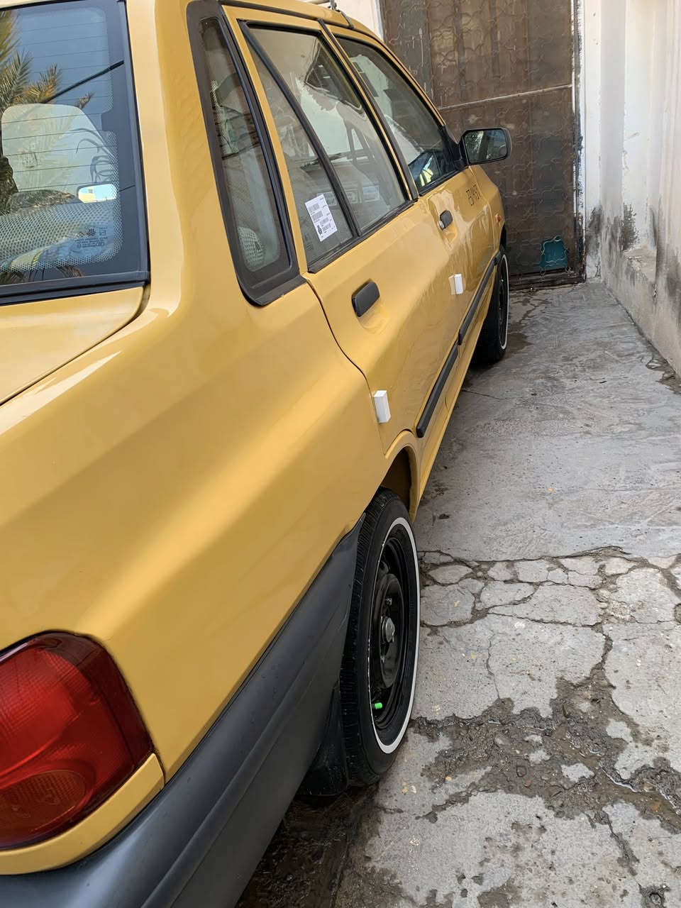 موديل 11محرك كير تبريد تخم تاير تخم ويل صدر كله جديد كهرباياتها كلها شغاله مصفره هيه وغرمات رقم انكليزي  سياره متعوب عليها مال جناي مكاني بغداد  شراي اتصل ***********
