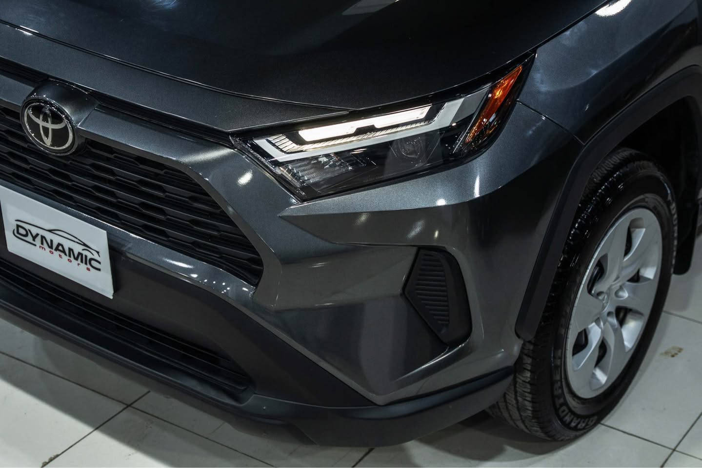 2024 TOYOTA RAV4, LE

موديل: 2024
‎عدد الأميال :9,500ميل
وارد : امريكي
الون : نفطي 
الون داخل ؛ اسود 
  ‎محرك :  4 سلندر
‎مواصفات/ LE
‎صبغ : 1 قطعة بدون داخل
‎ارباك :  كل سليم
سيارة رقم كاتي بشرت ترقيم كل محافضات اقليم
مكان اربيل قريب شارع شورش معرض دايناميك موتورز 
من 10 صباح الي 10 ليل مفتوع
من المعلومات سعر  الرجاء التصل علي وتس اب

                                                                                             ***********

** *** *** *** *** *** *** *** أربيل, العراق
