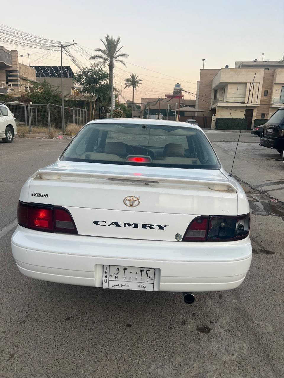 السلام عليكم سيارة كامري للبيع موديل 96 يسره بلاد مامحوره مكينه گير تبريد صدر كهربائيات كله جاهزه رقم بغداد شبه مميز شرط التحويل السعر 50$ وبيها مجال بسيط 
مكاني بغداد المنصور ساحة اللقاء 
التواصل على الرقم ***********
