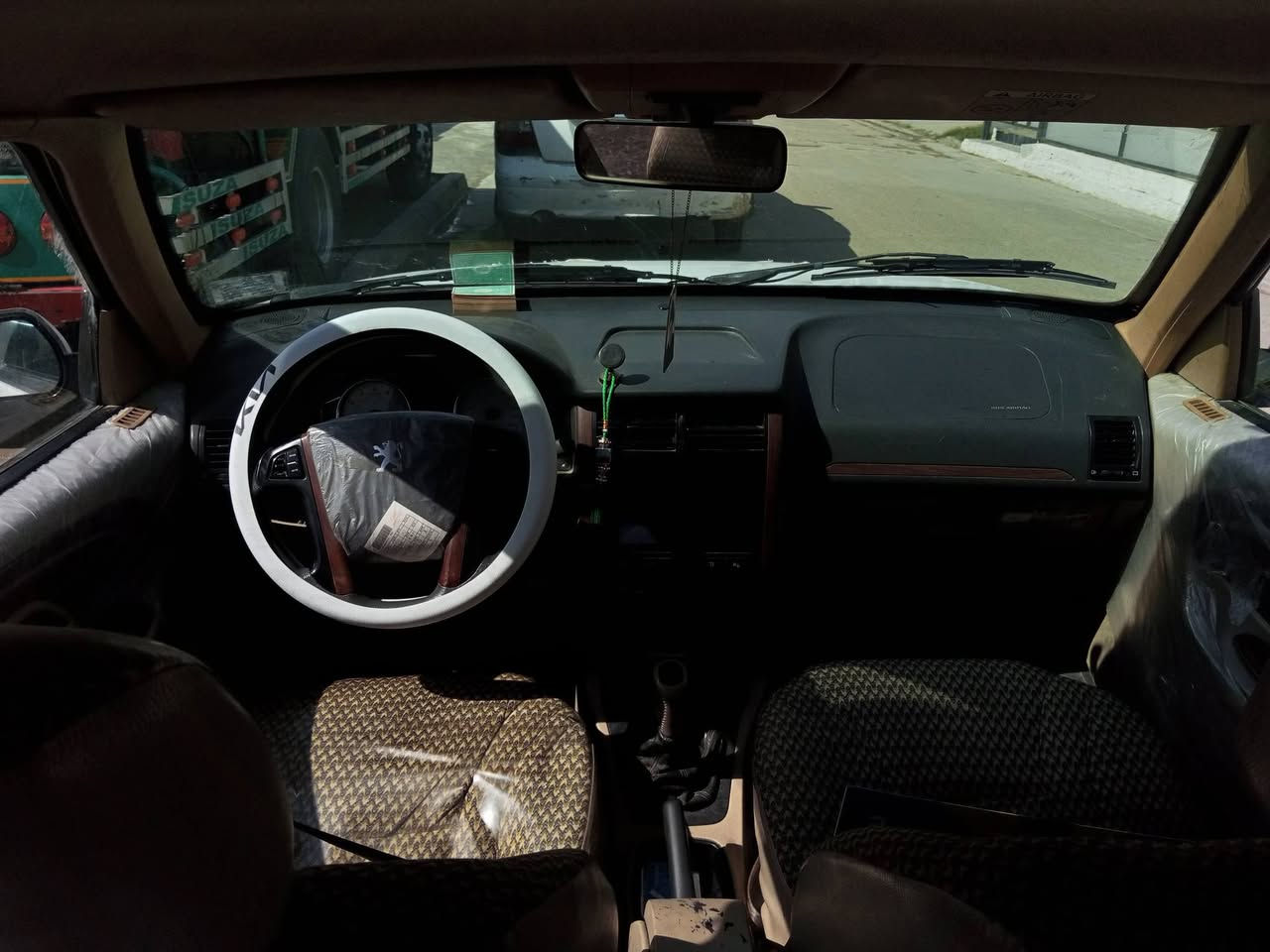 بيجو بارص للبيع
موديل 2018 خصوصي ابيض 
بسمي تحويل ثاني يوم 
رقم بغداد انكليزي  جديد 
سنويه لحد 28 صفر غرامه 
سياره نضيفه مال بيت 
گير مكينه تبريد كفاله 
سونار موجود بالصور 
باتري جديد ادامه جديده للسياره 
نوزل اقتصادي مانع صرف 
گلچ جديد 
شاشه 
تحكم استيرن 
دوشمه غرفه جديده 
بغداد شهداء البياع 
السعر 65 وبيها مجال 
***********
