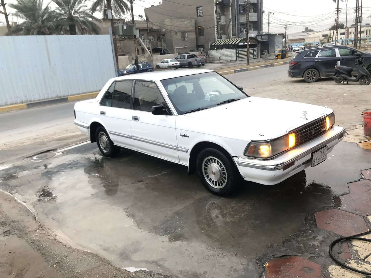 سلام عليكم سوبر سيدان موديل 1990يسره بلاد مكينه وكير وكسن كفاله تبريد شغل مكينه 3000غرفه جديد كشنات وبطاين ودشبول جديد رقم بغداد موميز تحويل مباشر سنويه الى ٢٨تخم تاير جديد صدر مامي وخلفي جديد سيار مكفول من ضربه والكص والعيب الشرعي سياره مال جناي تريك البصره خير من الله ماذب عليه الف جهزه عله اخر بايه السعره 68مكاني بغداد بلديات وهذ رقمي ***********
