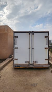 براد ١٥ طن للبيع طول ٨.٥ متر عرض ٢.٦٠ للاستفسار 07748144308