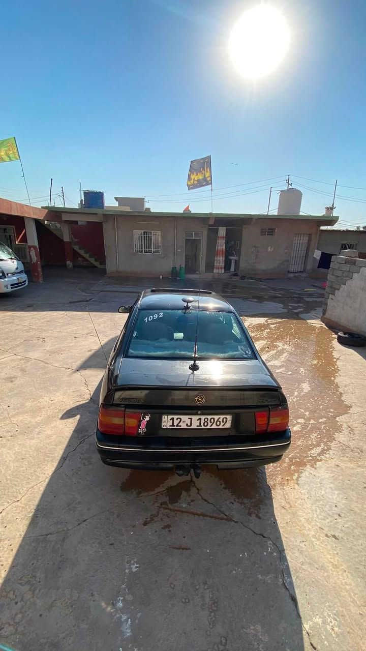 من رخصه صاحب الكروب للبيع فكترا حجم 20 موديل1992 شرط محرك كير صبغ جماليه شرط بدون حاذث سنويه بسمي جديد هزه جديد كابون ما مسجل السعر 40 بي مجال للاستفسار ￼*********** مكان موصل سهل نينوى برطله
