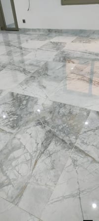 مستعدون للجلي الموقعي للكاشي بانواعه والمرمر وتلميع الكرانيت وجلي الاس...
