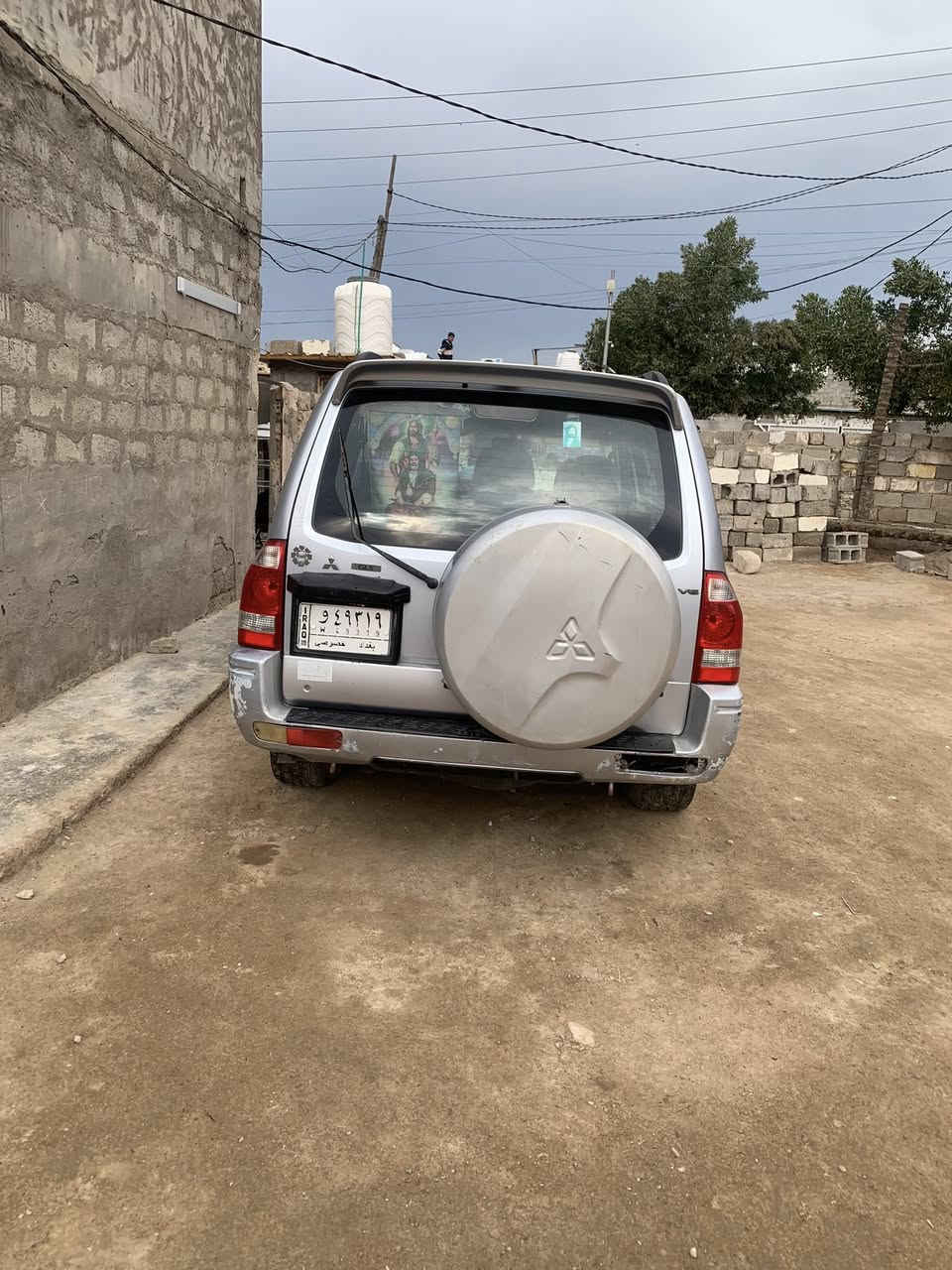 سلام عليكم بايجيرو موديل ٦ سياره مصبوغه حزام كير مكينه مكفول خير من الله تبريد تدفئه فول كلها شغال نشاط فول سياره مال بيت يرادلها ترتيب فقط تكم مكفوله رقم بغداد تحويل ثاني يوم حولك بسمي سياره مكاني سياره بغداد بسمايه سعر 85 بيها مجال بصيط 
***********
