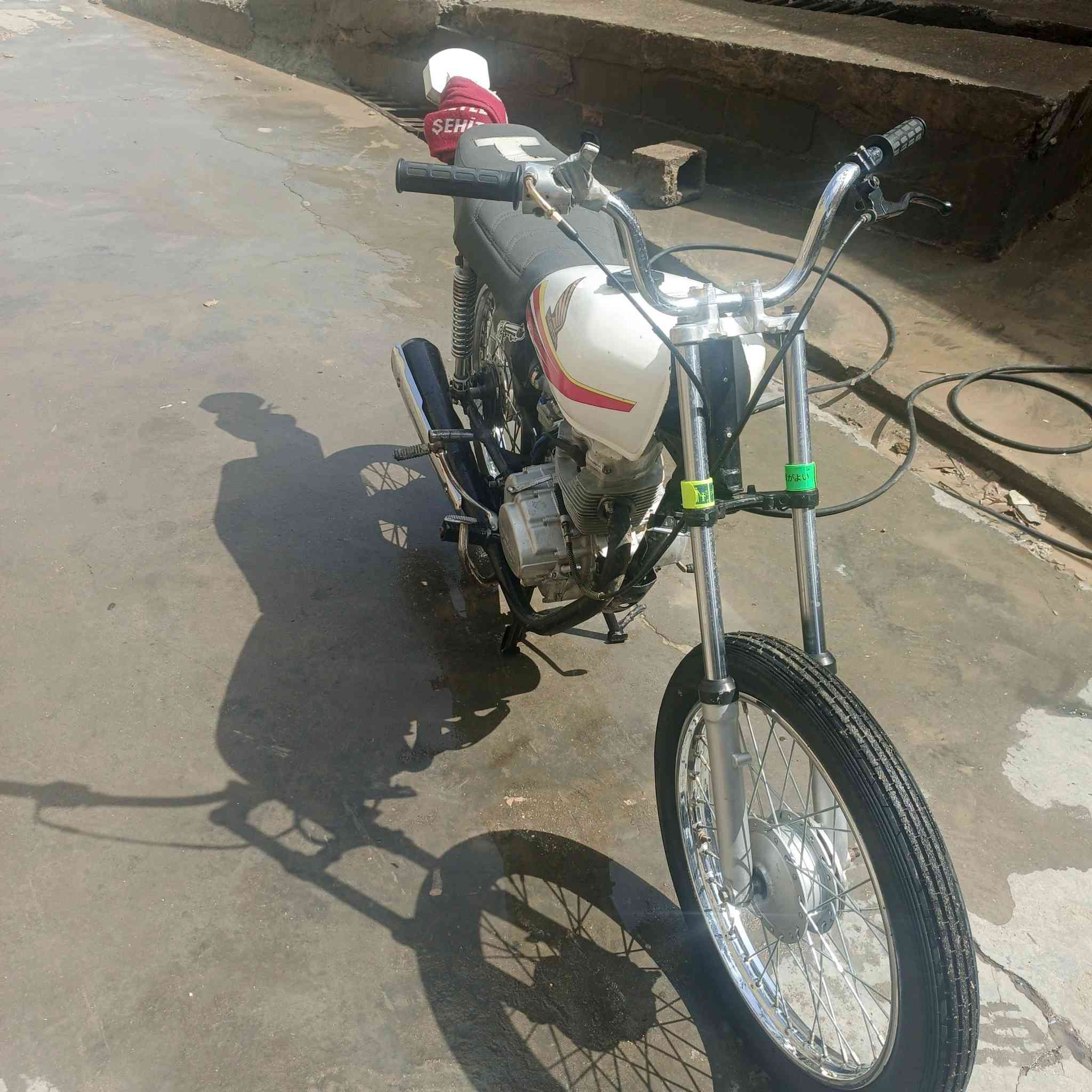 السلام عليكم دراجة حربية للبيع ارشا  المكان المعامل العماري السعر 350وبيهة مجال قليل حك الجية مستعجل


**إذا كنت صاحب هذا الإعلان وتريد حذفه لأي سبب، رجاءا أرسل رسالة إلى الدعم الفني**