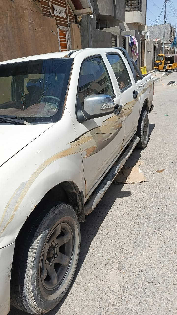 سيارة للبيع بيكم كنو سعر ٣٨ سيارة اصولياتها موجوده ابيع كومة حديد عوزها حداديه ومكينه 
محافظة البصرة 
رقم ***********
