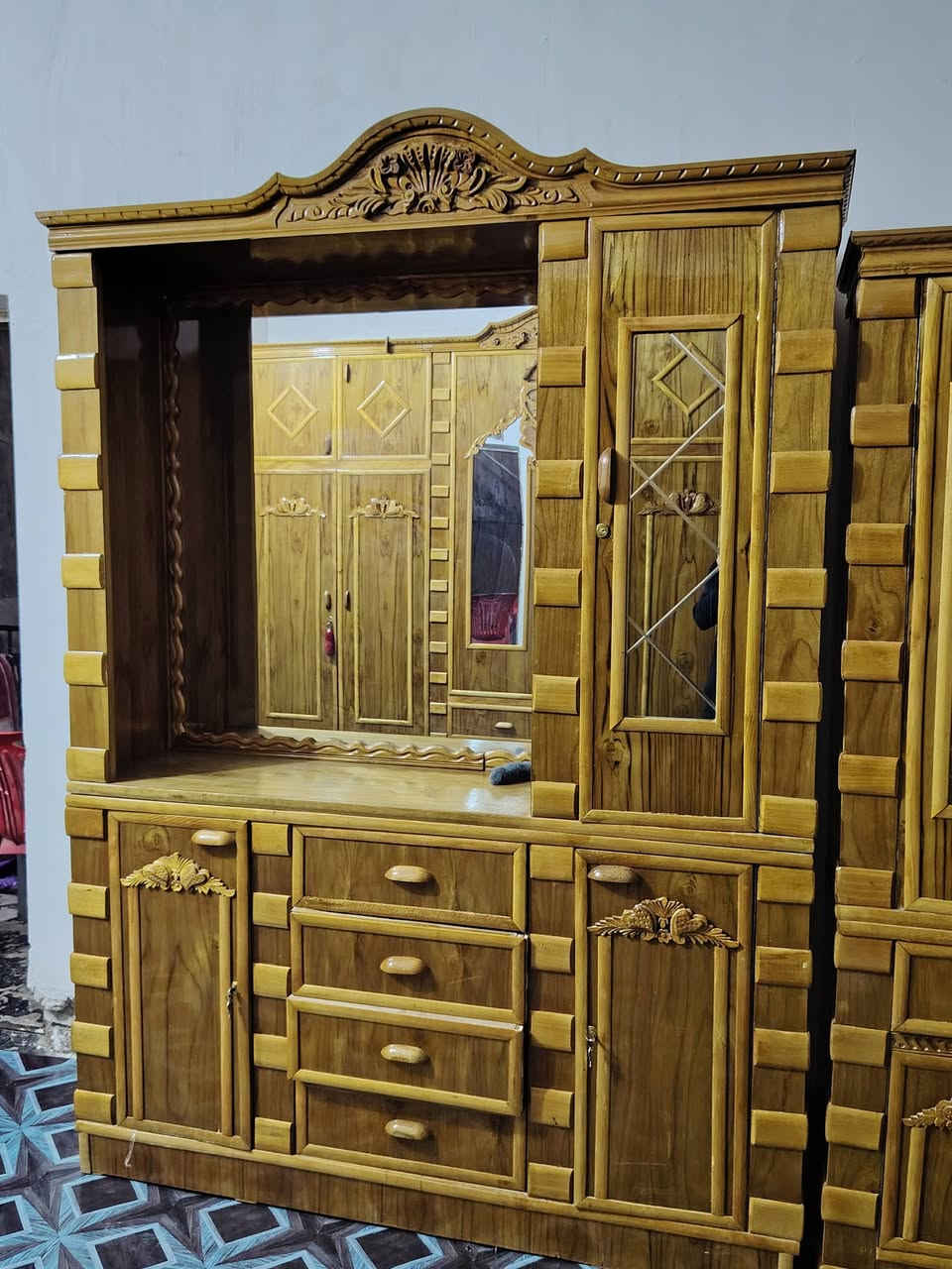 غرفه للبيع جديد مامستخدمه مكان بابل ***********
