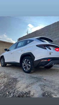 🫡 توسان مديل24 السياره اكفله من الشخط وخدوش ورصعات وبارد وصبغ وكلشي وس...