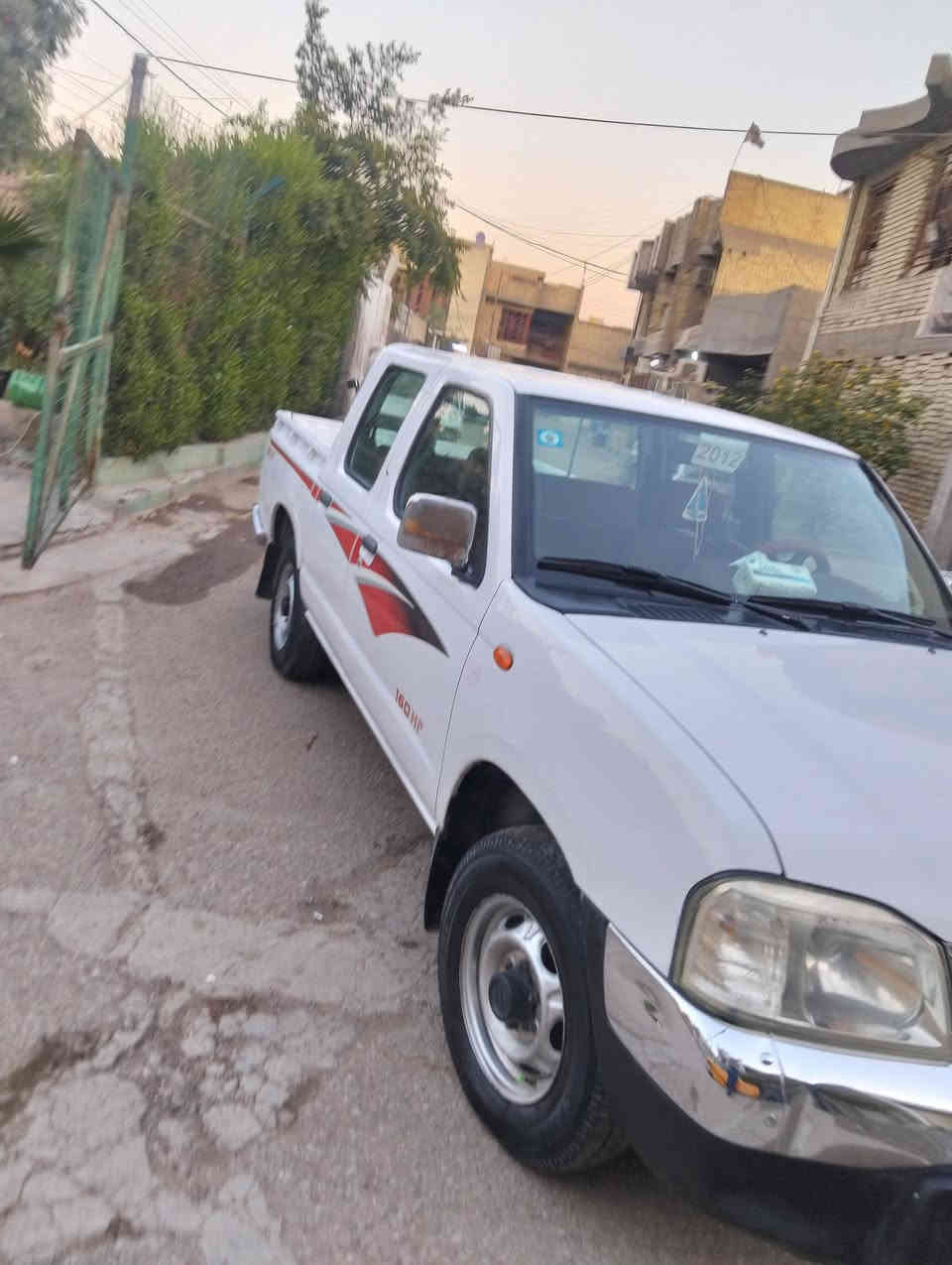 السلام عليكم بيك اب نيسان شبوط 2012 سياره كير مكينه خير من الله صدرها جديد تخم تاير رقم بغداد سياره باسمي 135$
رقم *********** مكاني بغداد العبيدي
