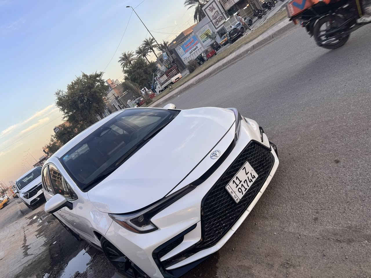 كورلا وارد امريكي SE 
موديل ٢٠٢٣ 
تقرير غرق كله مبدل كهربائيات وضفاير السياره 
الون صدفي 
محرك ٢٠٠٠ 
ماشيه ١٥ الف 
السعر ١٦٠ وبيهه مجال 
بيهه نص الباب صبغ اثر طخه بشحن 
بدون ايرباك السياره 
العنوان بغداد البلديات 
***********
بدون مراوس فقط بيع مكلف بلنشر
