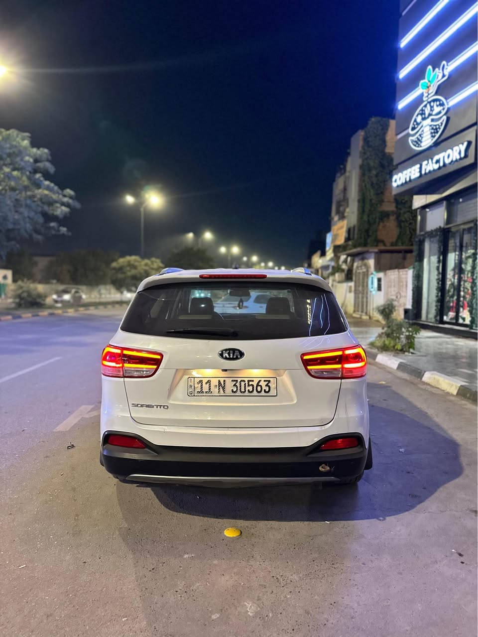 السلام عليكم سورنتو موديل ١٥ شكل ال١٦ رقم بغداد ٧راكب ٦سلندر بيها قبق جنطة مبدل والجاملغ الامامي جهة السايق صبغ ربعه فقط السيارة تدفئة كشنات تبريد خير من الله كشنات جلد مكاني حله 
*********** حلة, بابل
