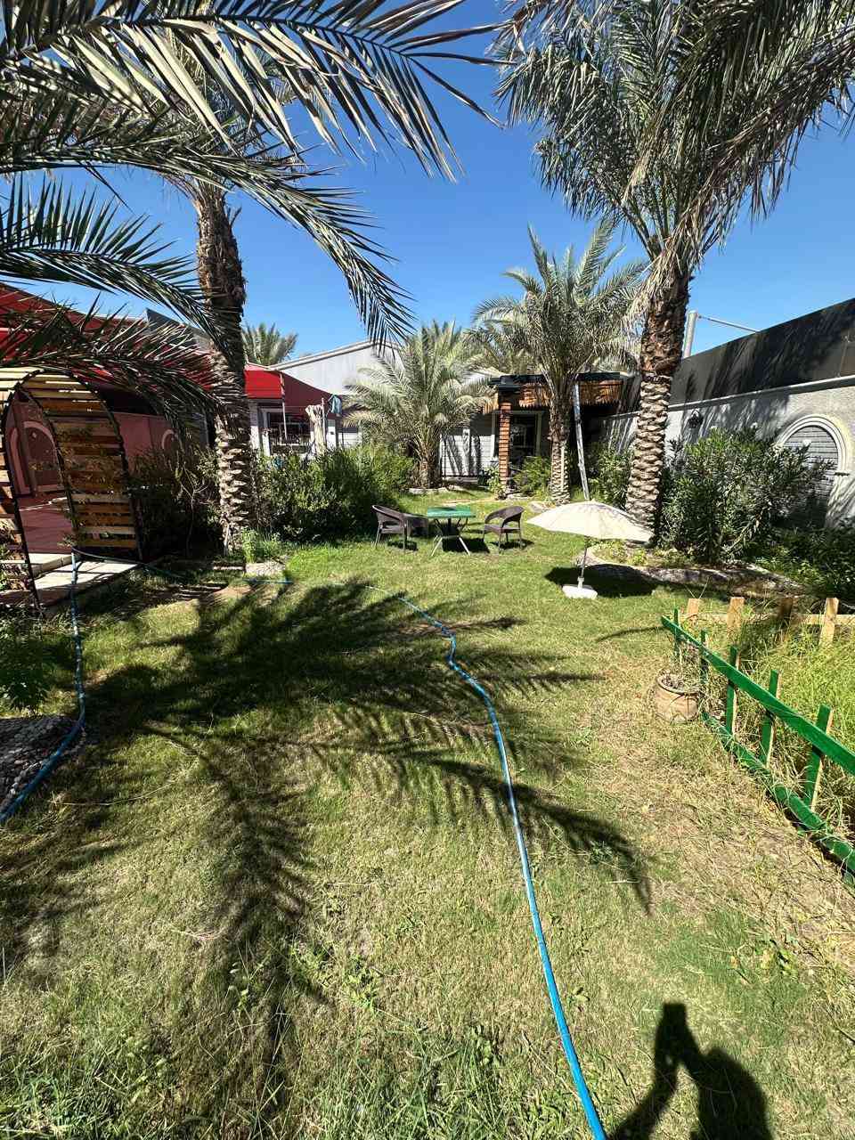 السلام عليكم منتجع للبيع مساحه ٥٠٠متر سند 25طابو زراعي إقرار محكمه  يحتوي عل سويت كامل غرفه مطبخ صاله صحيات يحتوي على كافة الخدمات يباع مع المحتويات كافه العنوان كربلاء حولي ابو مهدي المهندس خلف سايلو كربلاء عبر نهر الهنيديه بالفرع
*********** اسيا وتساب 

***********

***********
