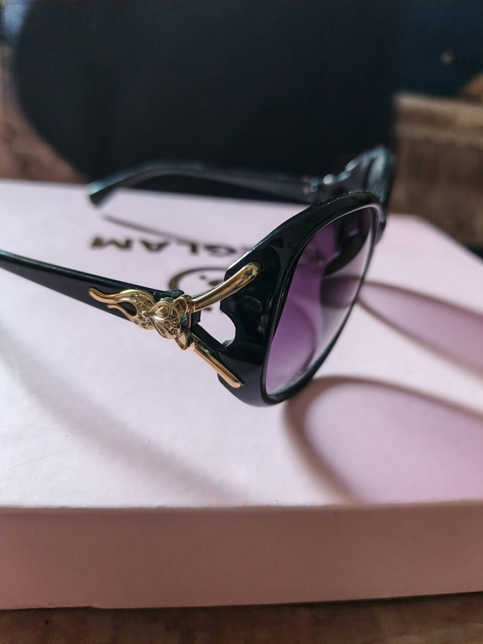 توفرت النضارات الشمسية الأوربية الماركة الأسعار تبدي ٢٠٠٠" "٤٠٠٠"" ٥٠٠٠ ماعليج فقط دزي الموديل إلي يعجبج وتدللين 😍😍😍


**إذا كنت صاحب هذا الإعلان وتريد حذفه لأي سبب، رجاءا أرسل رسالة إلى الدعم الفني**