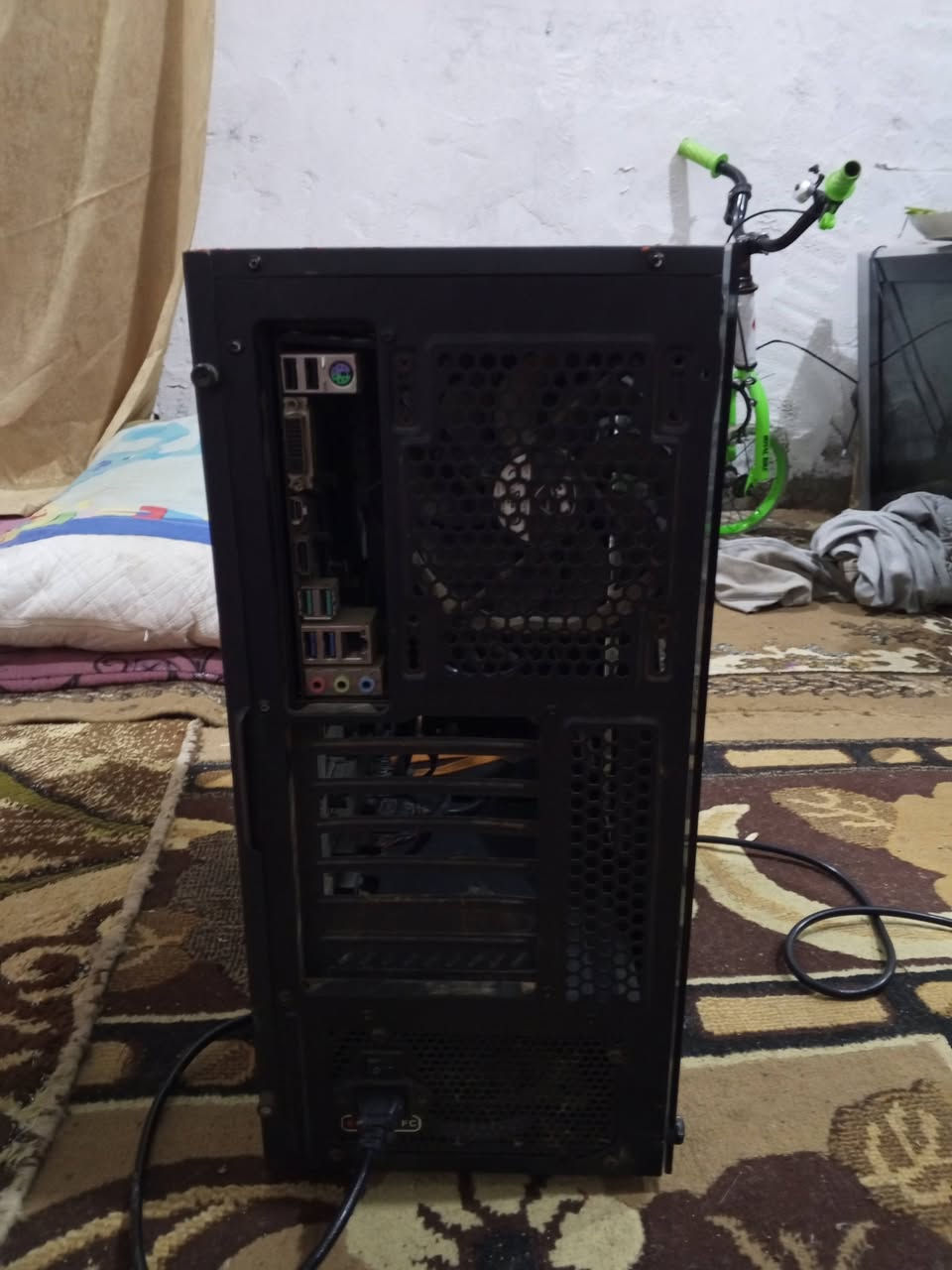 السلام عليكم شباب كيس البيع مكان بغداد***********
