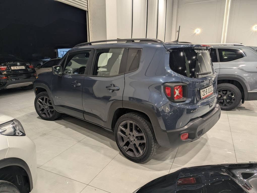 جێپ رینێگید 2021
28 هەزار ڕۆشتووە
لۆگۆ و یادی 80 سالەی
ویل گەورە
شاشە گەورە 
شغال
دەبڵ ئەکسل
ڕادار
برێک بەسمە
چاملغ و دەرگای بۆیاغە پێشی کەپسە و ئێرباگ سیستەمە
***********
*********** أربيل, العراق
