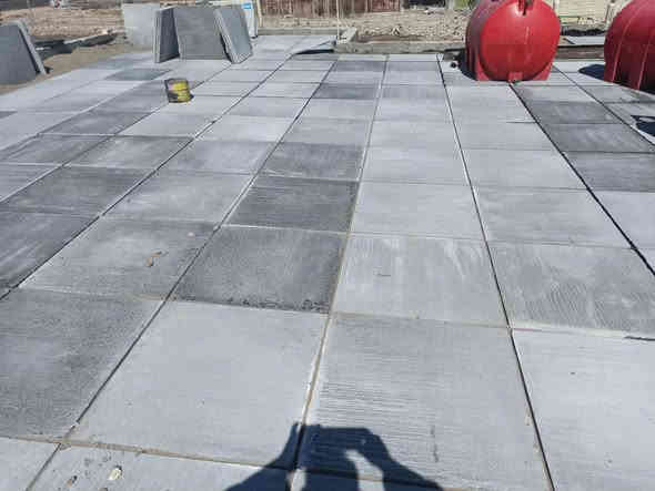 مستمرين بعمل  كافة السطوح كير والشتايكر كما في الصور اسفل موضحه 👇
<<<<<     مراحل العمل  تشمل     >>>>>   ملاحظه الاسعار حسب الطلب  وحسب نوع العازل 

1️⃣ فرش فلانكوت 

2️⃣ تزفيت السطح 

3️⃣ يفرش طبقه  الباد    عراقي  

4️⃣يفرش نايلون زراعي اصفر 

5️⃣ يفرش تراب زميج درجه اولى 

6️⃣يطبك شتايكر  . درجه اولى 

7️⃣ ترميل الجوينات بالرمل قبل عمل الماستك 

8️⃣ اضافة الماستك 

9️⃣ يصب ماستك  او سمنت   حسب الطلب.  جوانب الشتايكر ( الداير )

🔟 يغطي الداير بالماستك لضمان عدم تعبير الماء 

للإستفسار مراسله خاص او الاتصال  على الرقم التاليه 

  

نعمل في جميع المحافظات   ***********

***********
