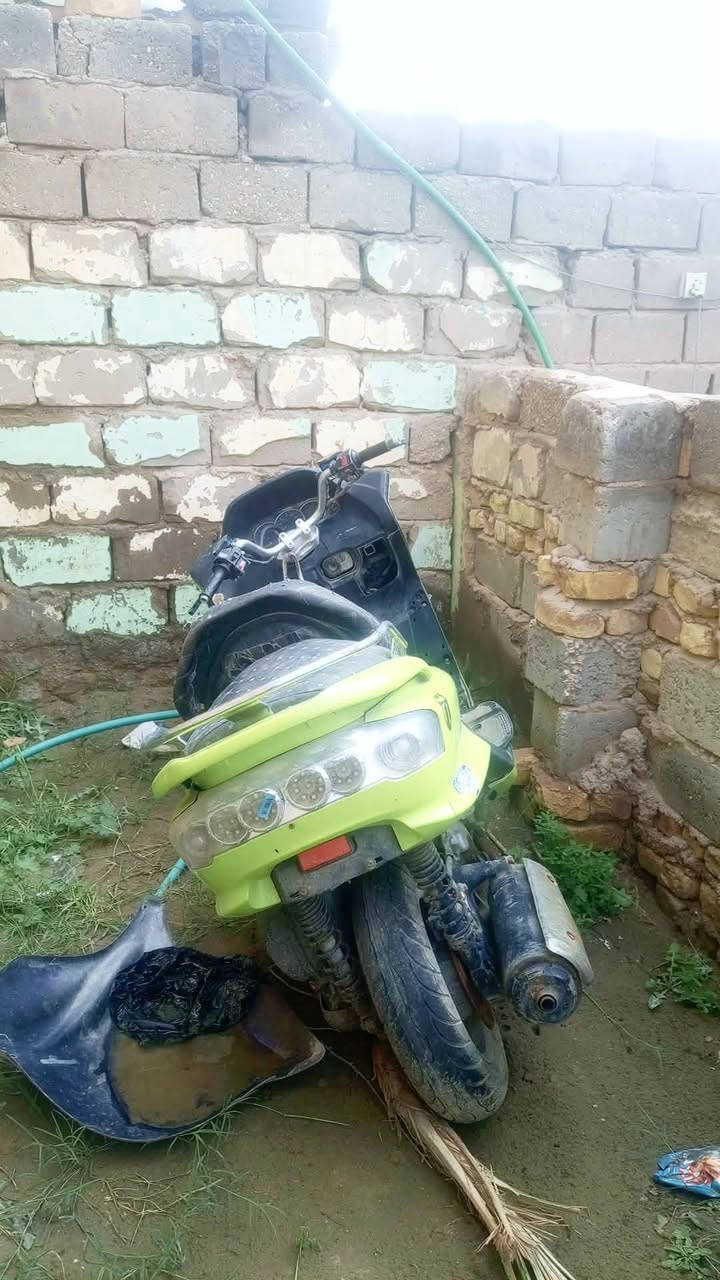 السلام عليكم دراجه للبيع***********
