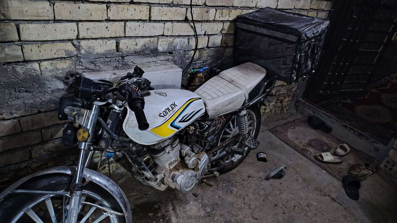 سلام عليكم دراجه ايراني سونلك مديل 24مكينه تخبل بيه بس مثل ما موضح بل صوره حادث الوجه رايدها 300بيها مجال حك جيه رقم***********مكاني العبيدي
مرخصه الادمن
