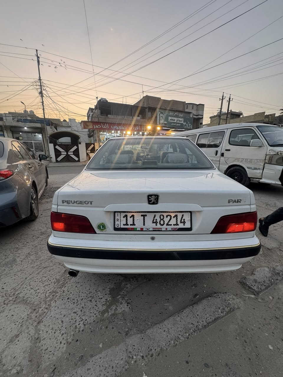 بيجو بارص موديل ١٨ السياره جاهزه لاخير بدون اي نقص ترايها مال زيرو سياره نضيفه بيها صبغ شي قليل جدا با جمالغ الخلفي سعرها ٦٧ 
***********
