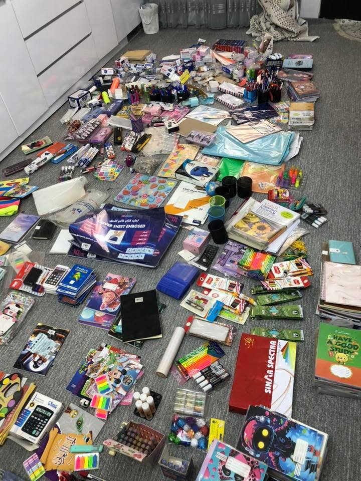 مواد قوتاسيه
ممكن ٦كارتونانت كل منواعان 

بشعر مناسب موه تريد تهال خاص 

انتيك بسعر مناسب 

***********
