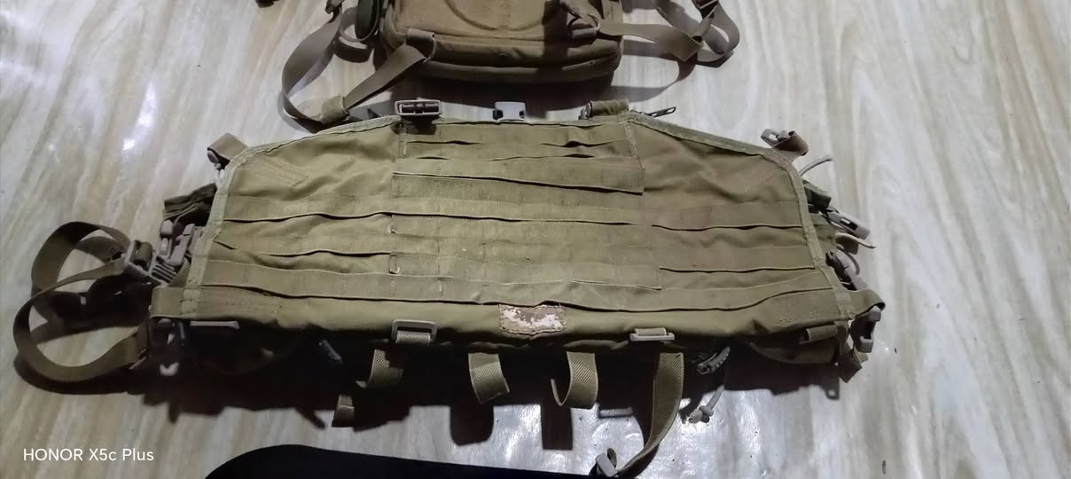جعبه امريكيه مع جنطه ضهر مطاره ماء بلاك هوك سعر ١٠٠ ألف


**إذا كنت صاحب هذا الإعلان وتريد حذفه لأي سبب، رجاءا أرسل رسالة إلى الدعم الفني**