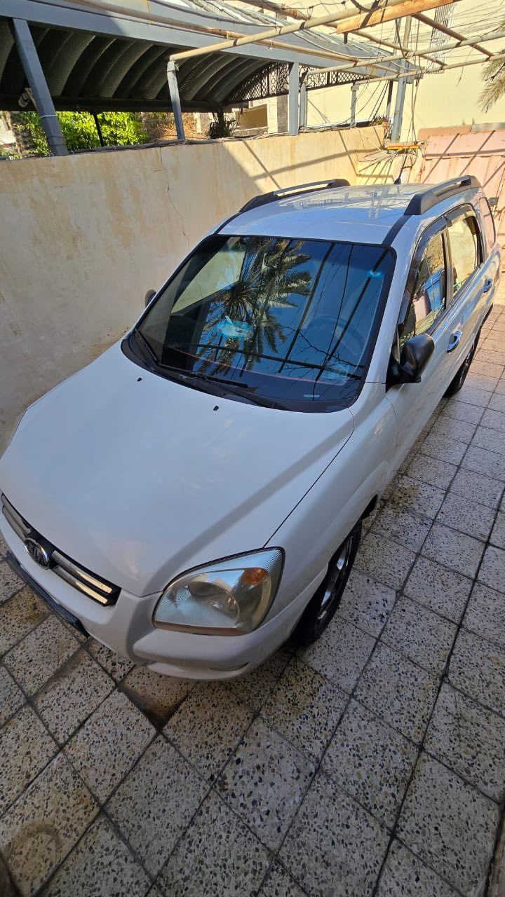 كيا سبورتج 2008 وارد امريكي
محرك 2000 رقمها ديالى انگليزي 
مرشوشه حزام لجماليه بدون دواخل شرط الفحص موجوده صورها قبل الرش 
السياره جاهزه گير محرك تبريد ثلج كامرا بسمي شخصيا
ماشيا 118 الف
السعر 114$
العنوان ديالى بعقوبه المركز 
للستفسار المراسله على الواتساب او الاتصال على الرقم ***********
